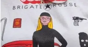 Studentessa Unitn con la maglietta “Barbie Brigate Rosse”, il rettore: «Inaccettabile, si scusi pubblicamente»