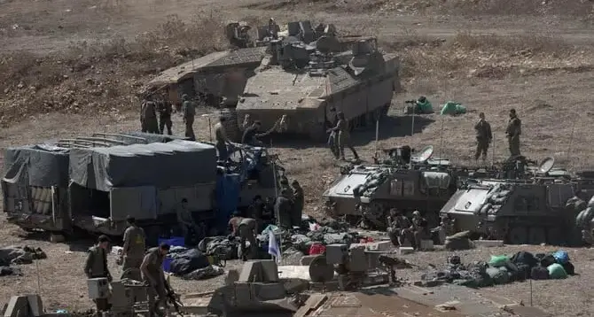 Israeliani in Libano, inizia la battaglia di terra. Preoccupazione per gli italiani