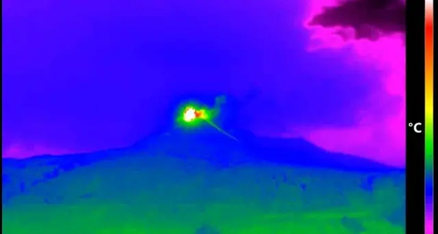 Etna: nuova attività stromboliana da Cratere Sud-Est