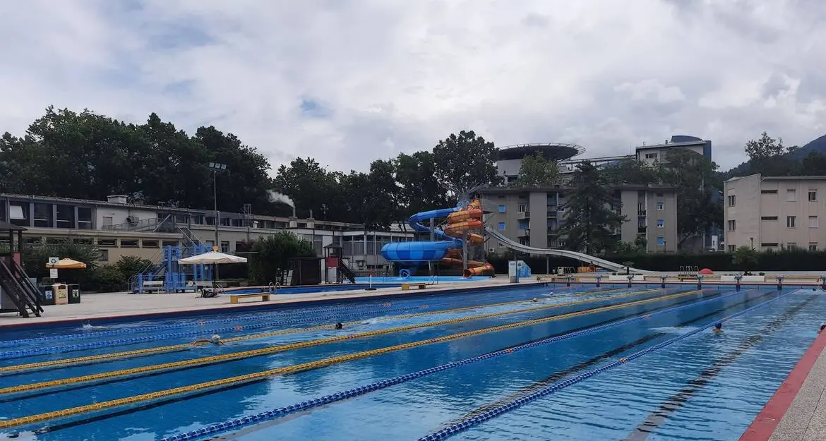 Lido Manazzon, inaugurati i nuovi scivoli e giochi acquatici, ma il futuro è alle Ghiaie