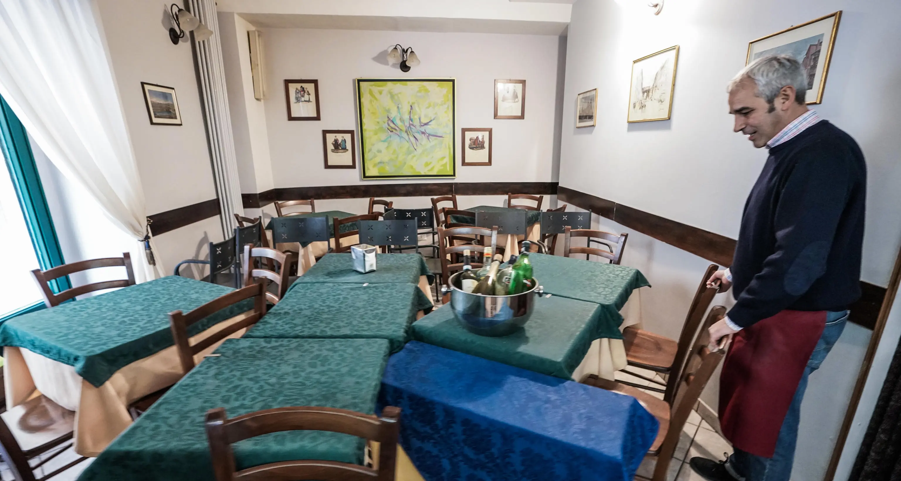 Dal primo giugno in Trentino cene al ristorante, anche al chiuso, per tutti