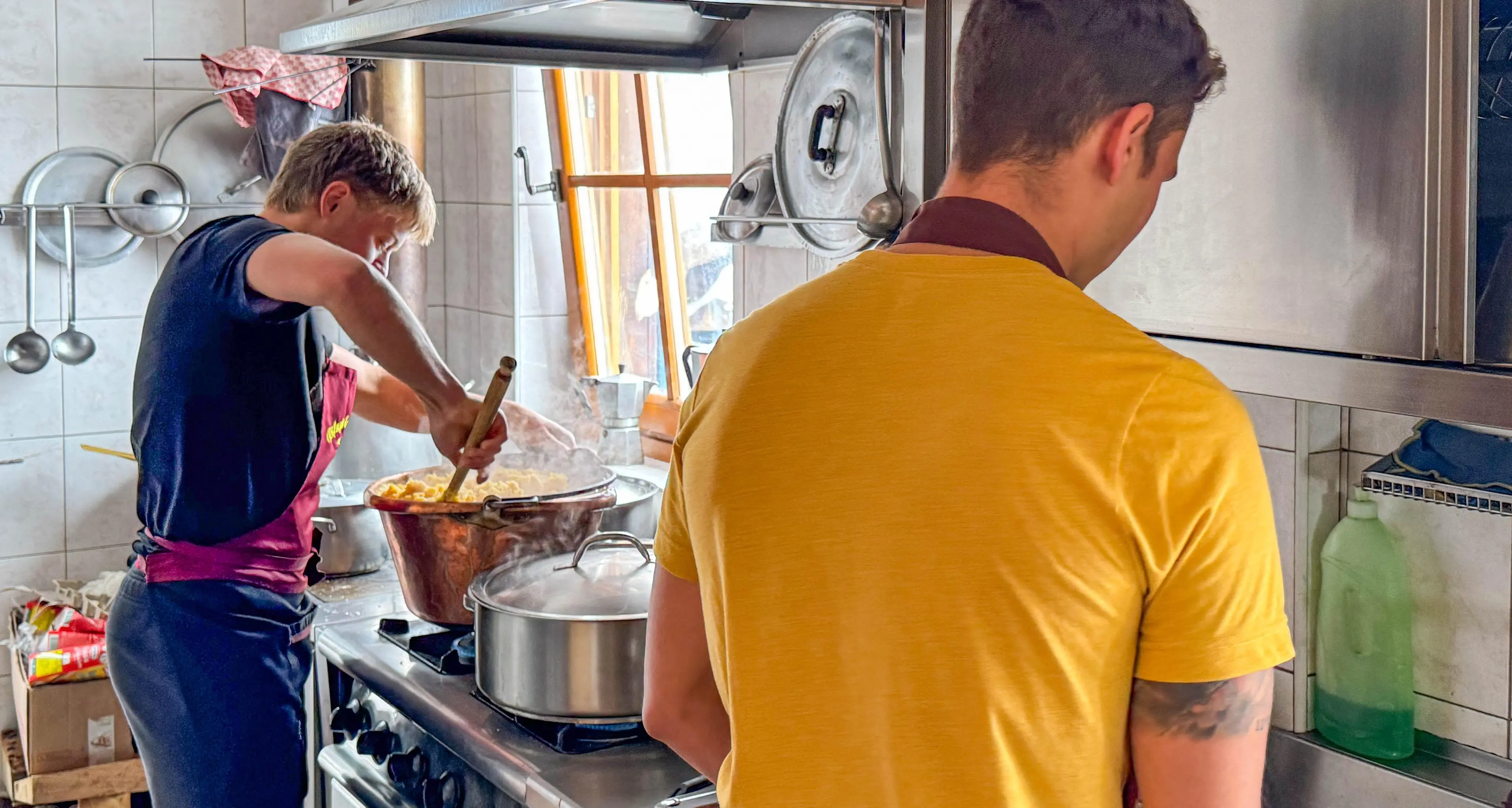 Rifugio Sette Selle, è di nuovo festa per l'avvio della nuova gestione: primo maggio in quota