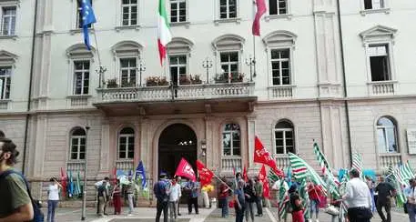 Contratto del pubblico impiego, sindacati contro Fugatti: \"La smetta di nascondersi, pronti allo sciopero\"