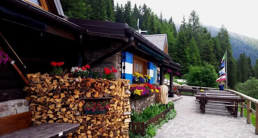 Rifugio Tonini, via libera della Sat al bando di progettazione per ricostruirlo
