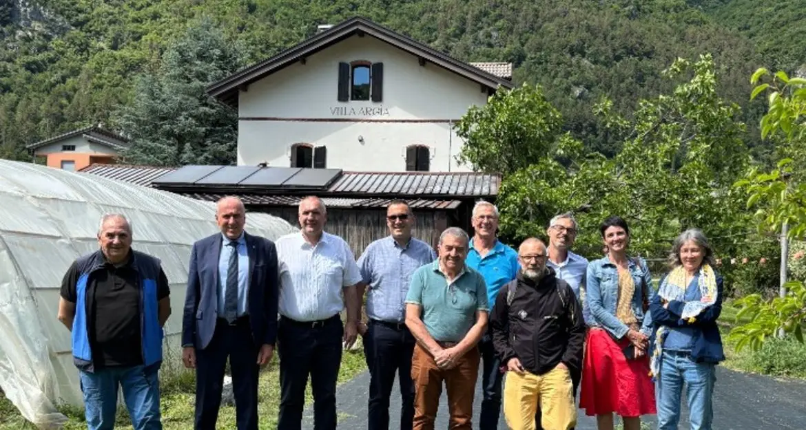 Tonina visita Villa Mecca-Dal Rì: «Percorsi di autonomia da valorizzare»
