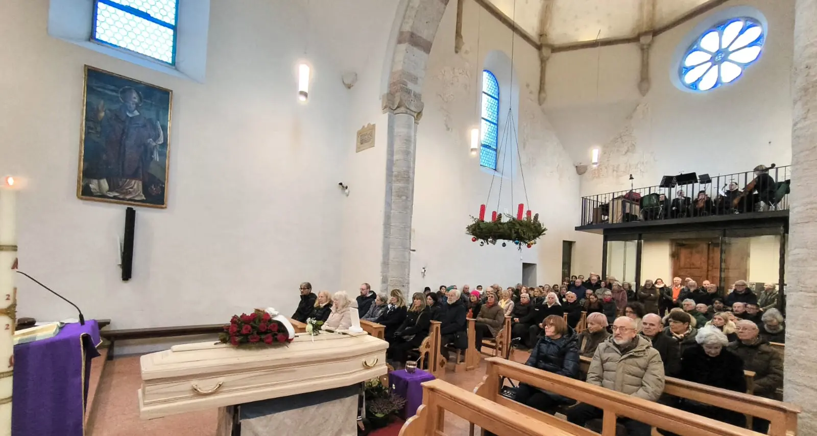 L’addio a Sergio Filosi, storico preside del Vittoria: tanta gente al funerale