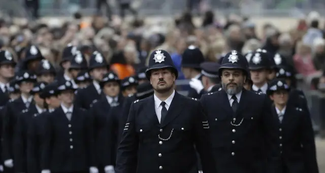 Regina: chiusa al pubblico la camera ardente, poi i funerali