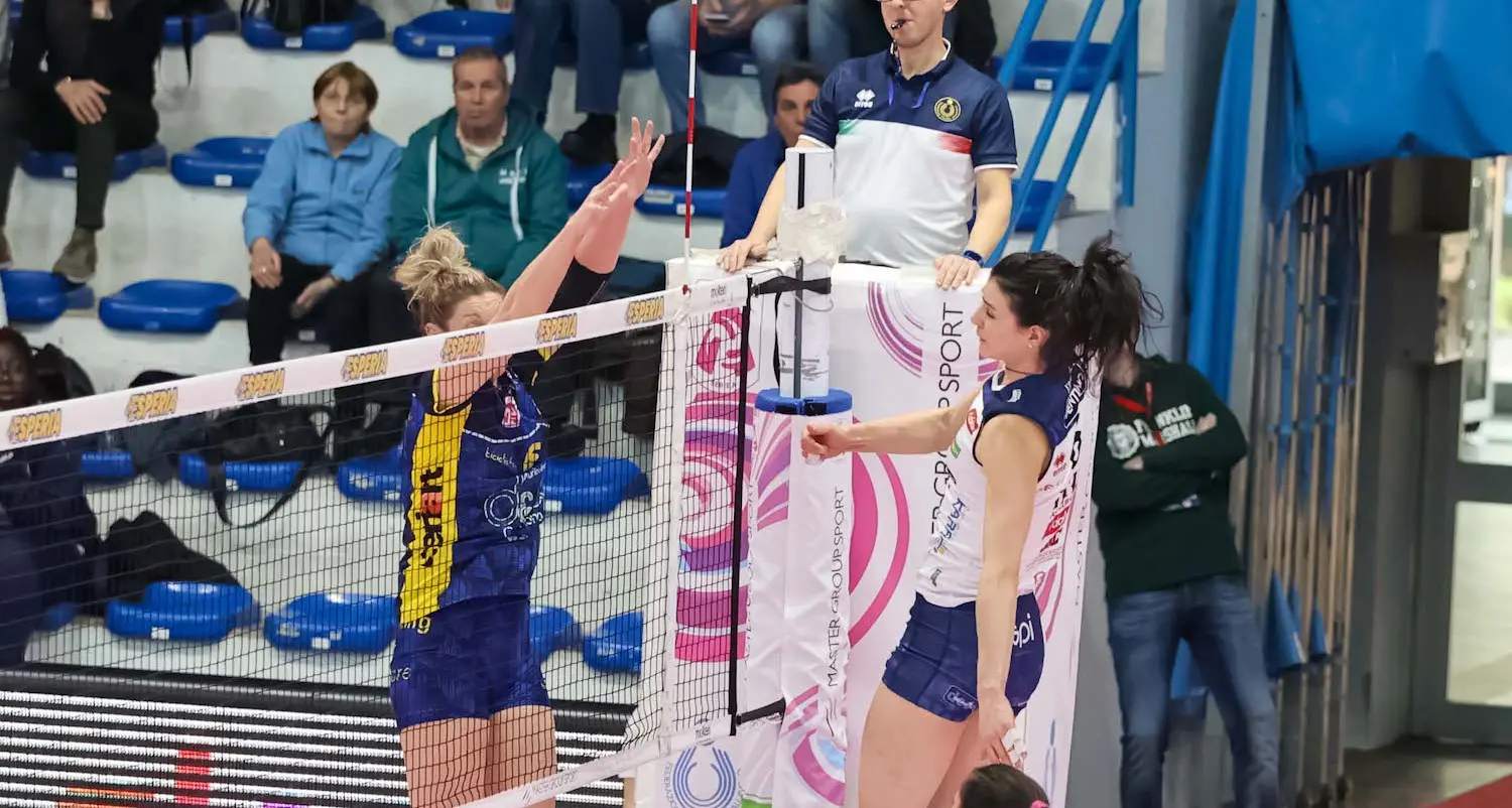 Le gialloblu dell’Itas Trentino al loro 12esimo successo consecutivo: 3-0 a Cremona