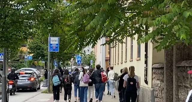 Tutti gli studenti delle superiori in classe? Il sogno di Bisesti è impossibile (per colpa dei trasporti)