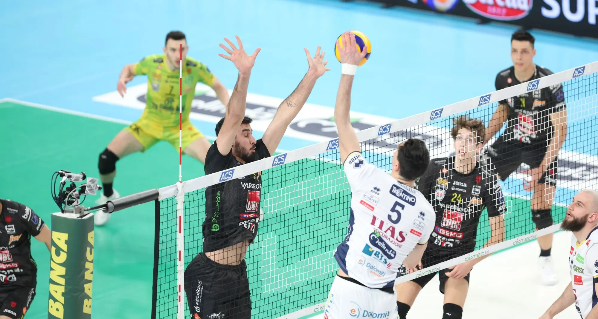 Itas Trentino riparte forte: 3-1 alla Cucine Lube al PalaTrento