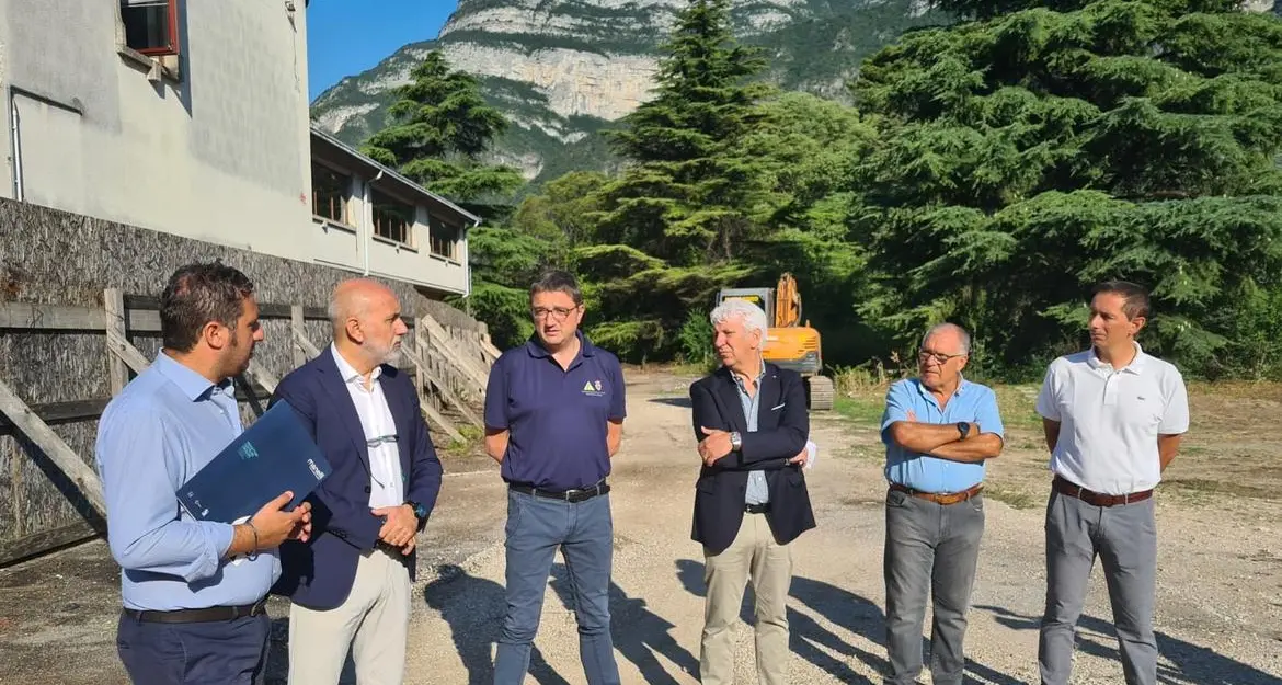 Ala, consegnati i lavori per la nuova scuola primaria all'ex convitto Pellico