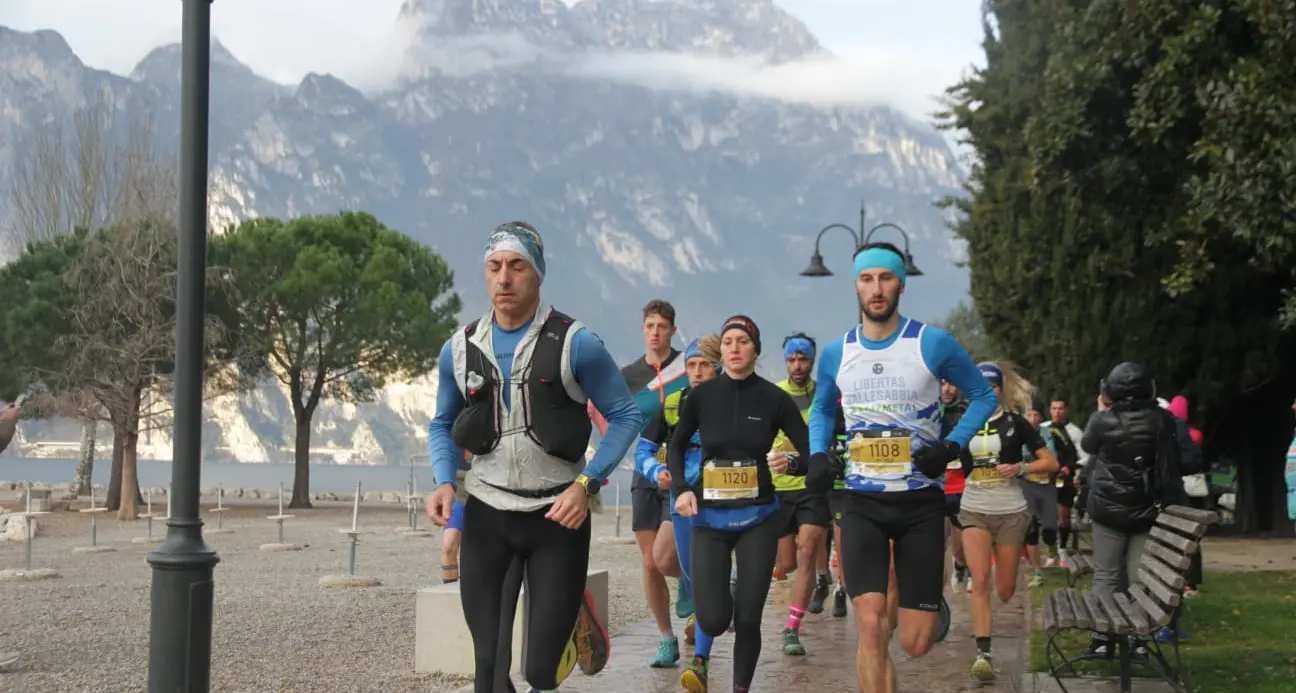 Garda Trentino Xmas Trail 2025, più pettorali, sentieri panoramici e attenzione all’ambiente