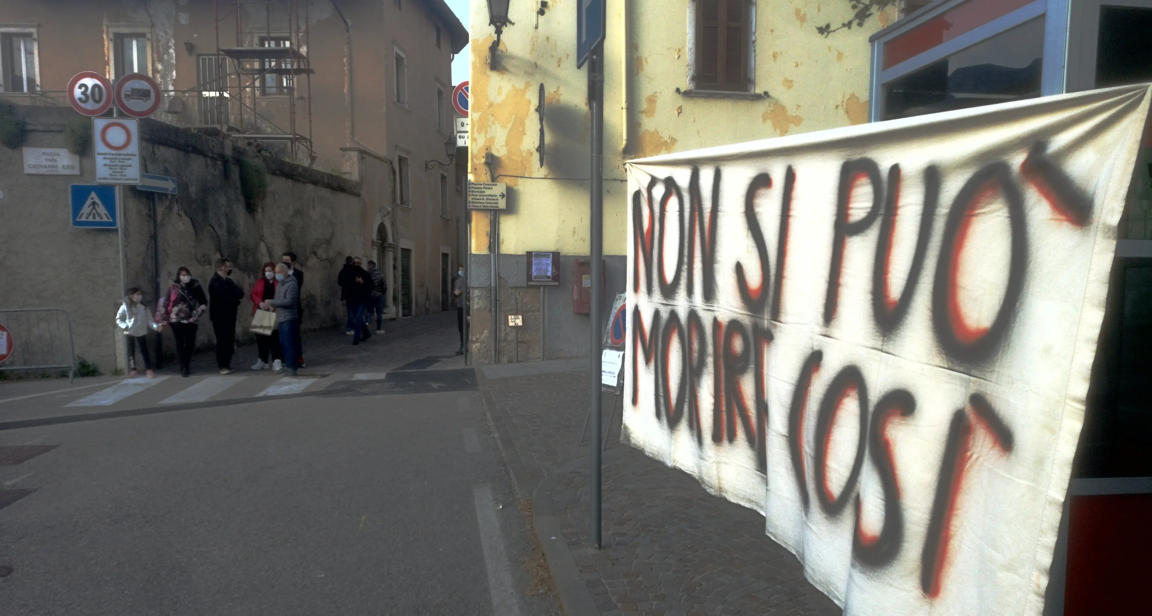 «Non si può morire così»: ad Ala manifestazione per ricordare Matteo Tenti, ucciso da un carabiniere a Pilcante
