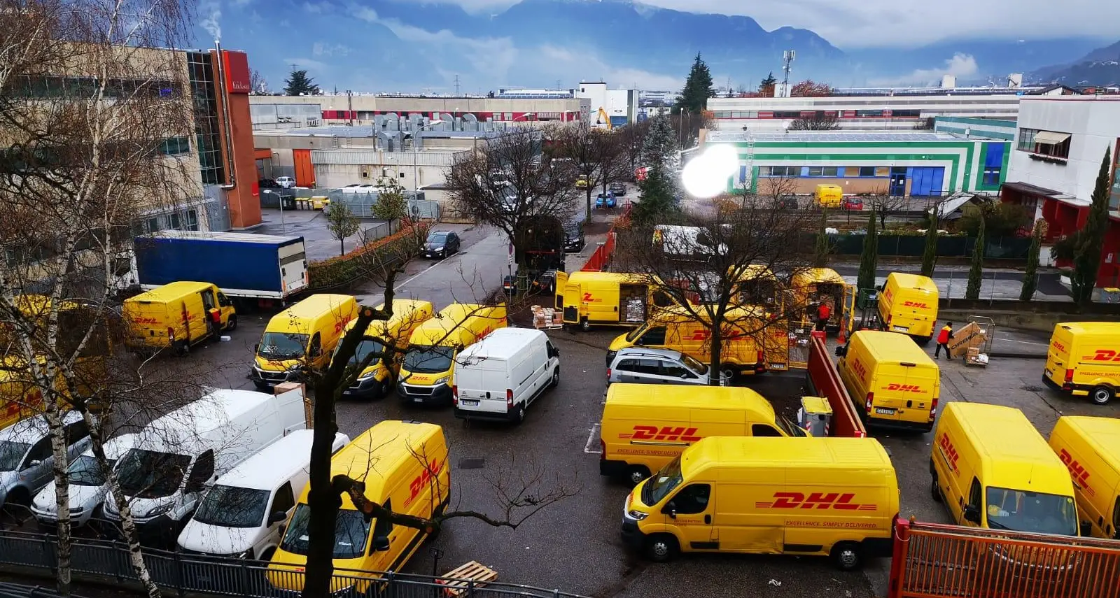 Spini di Gardolo: infiniti problemi per piazzali, parcheggi, furgoni DHL e camper \"invadenti\"