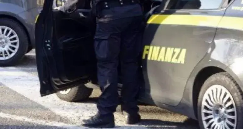 Campari, la Guardia di finanza sequestra 1,2 miliardi in azioni
