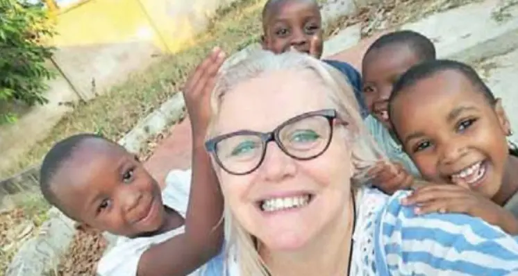 Dall'albergo in Val di Fiemme all'ospedale in Tanzania per fare la volontaria