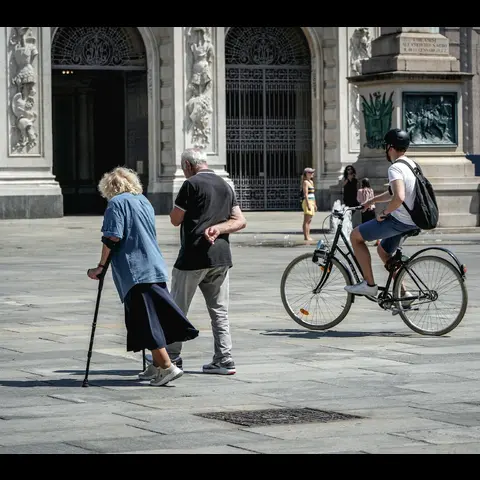 Truffe ad anziani a Milano e Roma, coppia denunciata a Napoli
