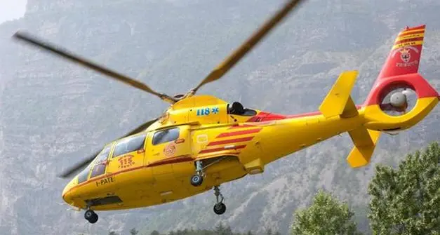 Incidente con il parapendio a Campitello, pilota ferito a una gamba