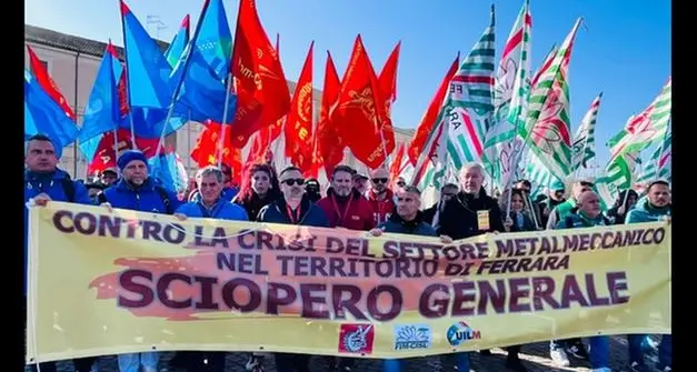 Metalmeccanici in sciopero per il contratto: 2 mezze giornate di mobilitazione