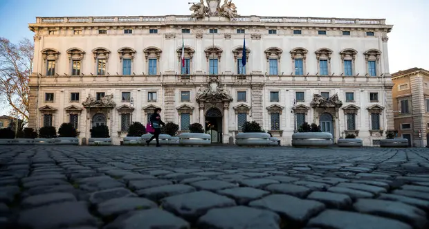 Segretari comunali scelti dal sindaco, illegittimo per la consulta. Il Pd punta il dito contro la Lega