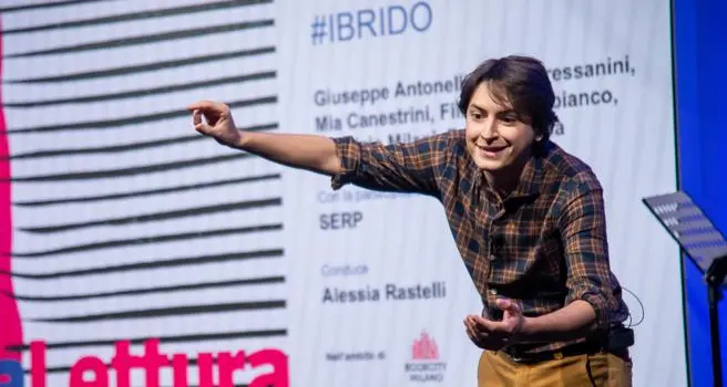 Filippo Capobianco approda allo «Spazio Off» con un recital di poesia performativa
