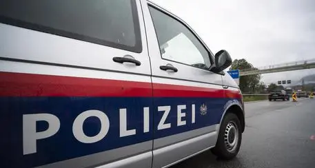 Scontro tra auto con 2 morti e 3 feriti gravi in Tirolo