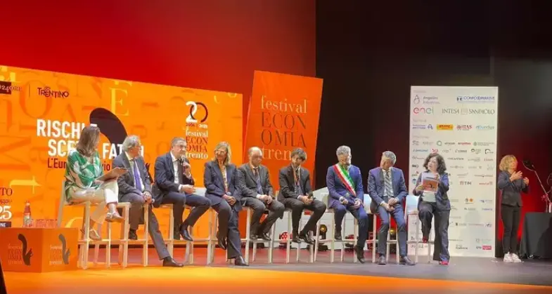 Inaugurata la 20ª edizione del Festival dell'economia. Tamburini: «Trento in questi giorni è caput mundi»