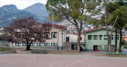 Varone, anche la scuola protesta contro le scelte viabilistiche dell’amministrazione di Riva