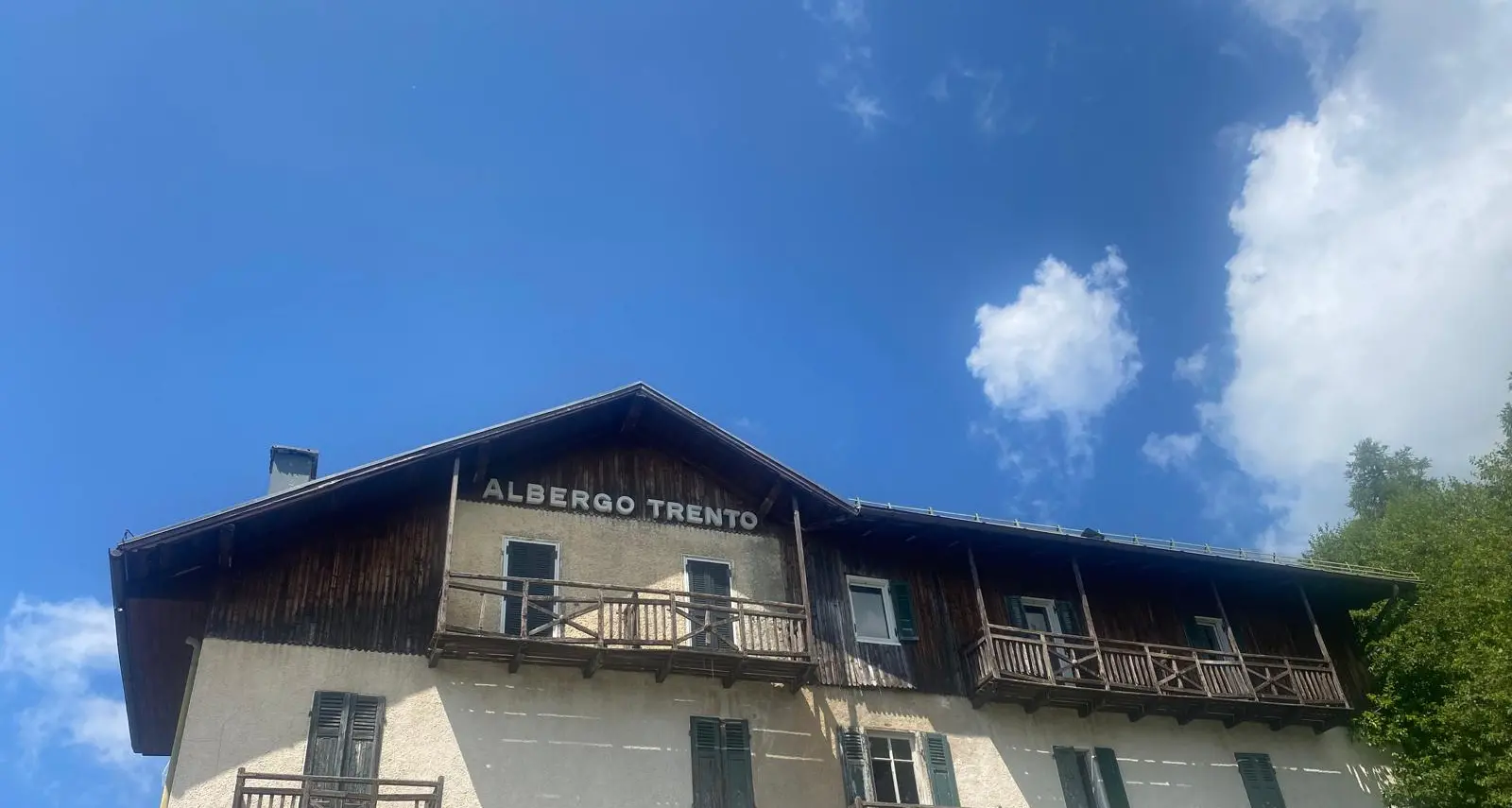 Nuovi hotel in aree agricole, il Patt silura la norma della giunta e si sfila: «auspichiamo una modifica»