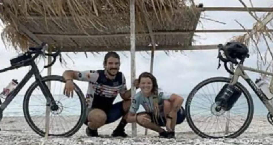 Giorgia Tisi, in bici fino alle coste greche: ha percorso con il compagno 2.459 chilometri