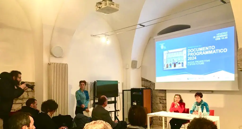 Dove va la Sat del futuro? Presentato il documento programmatico: rifugi sostenibili, Pedrotti, Graffer e Tonini