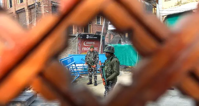 India: Corte Suprema conferma abolizione autonomia Kashmir