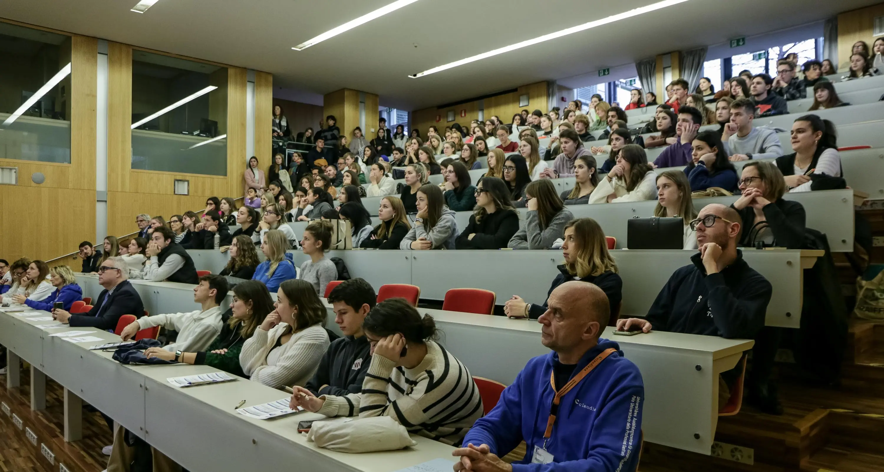 Bolzano inaugura la facoltà di Medicina: in inglese, in contatto con la sanità locale, gratis per chi poi rimarrà in Alto Adige