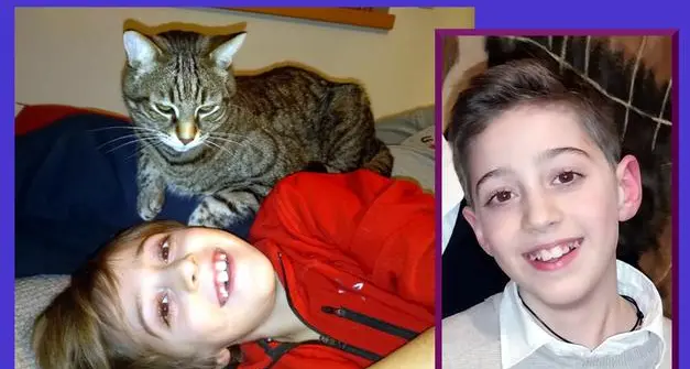 Una folla commossa per salutare Cristian, morto di leucemia a 14 anni