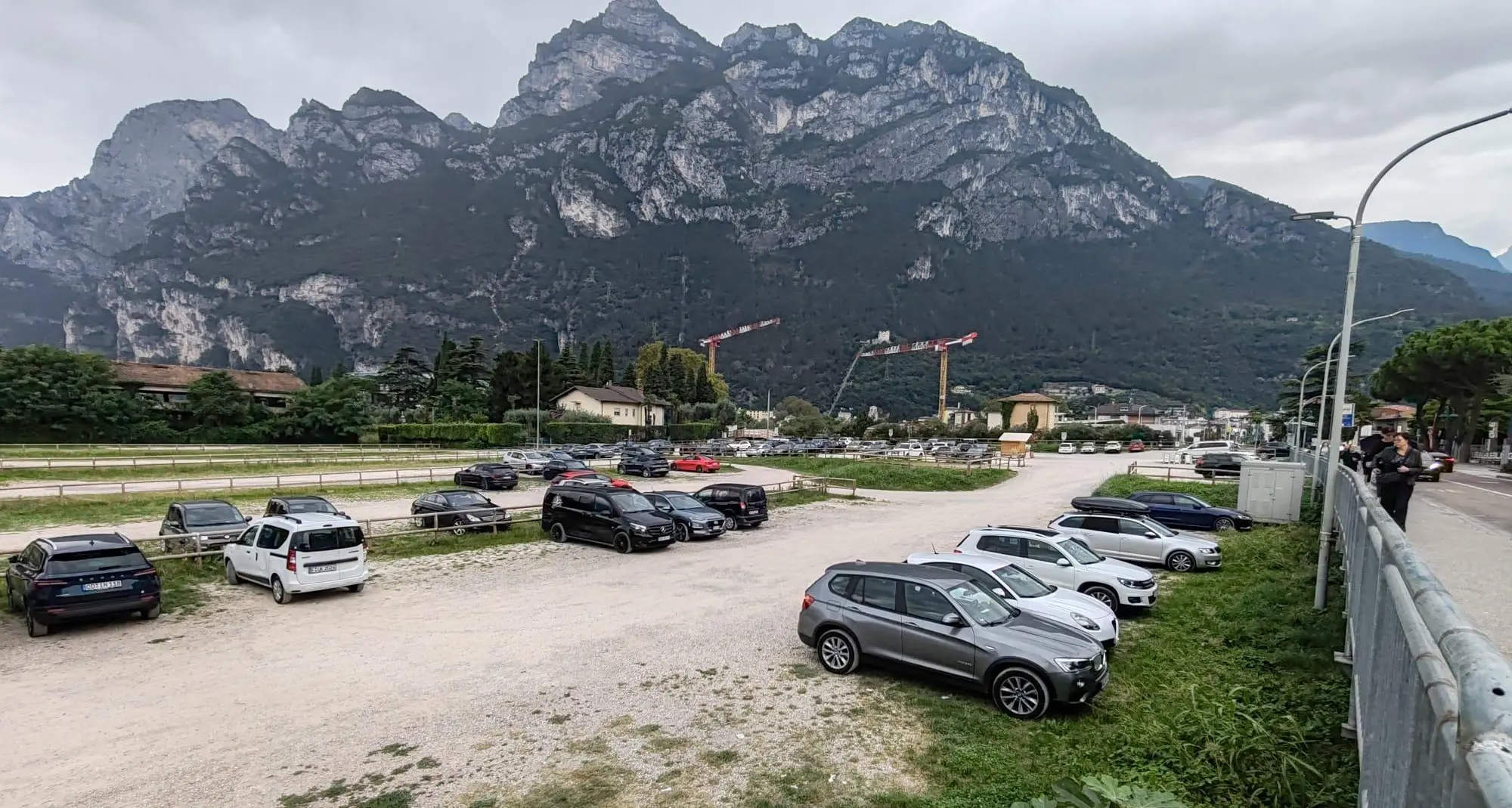 Da dove si è partiti: l’area ex Cattoi e la \"variante 13 bis\", il mega affare in riva al Benaco (e quello di Arco)