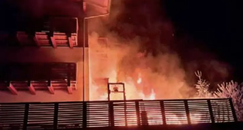 Fiamme in terrazza al Rifugio Sores: l’allarme dato da una giovane dipendente