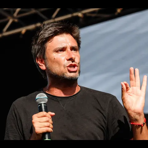 Alessandro Di Battista: \"Sto molto meglio, finalmente sono a casa\"