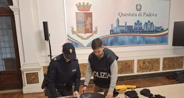 Banda dei supermercati arrestata dopo un colpo fallito: aveva fatto colpi in tutto il Nord Italia