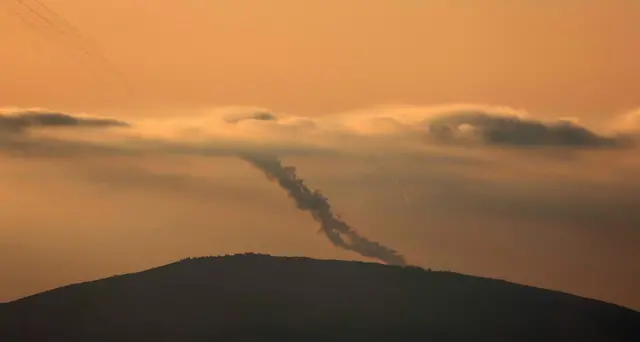Israele: media, 'razzi a nord-est di Tel Aviv, 9 feriti'