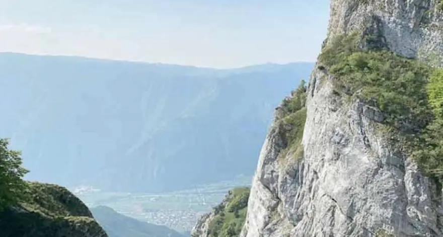 Corpo senza vita trovato sotto il Corno della paura: è un giallo