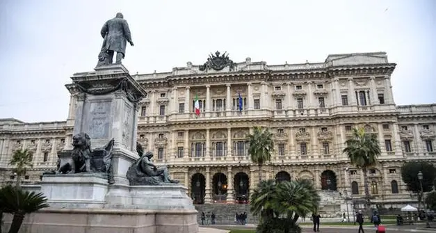 Tifoso del Trento colpito dal Daspo ricorre alla Cassazione: annullata l’ordinanza del questore di Novara