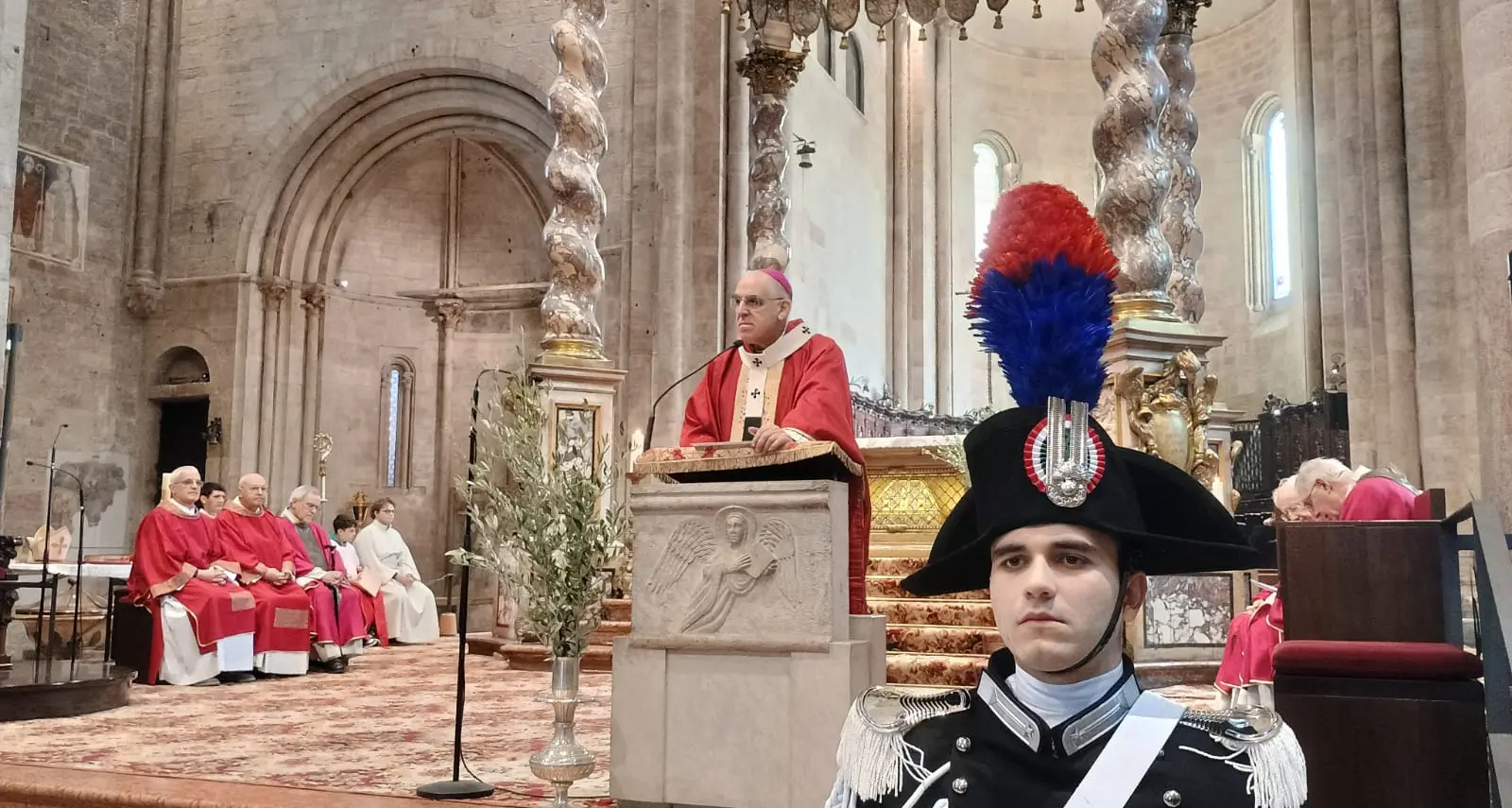 Il vescovo di Trento: “Nel grido di Gesù sulla croce la solitudine dell’uomo di oggi”