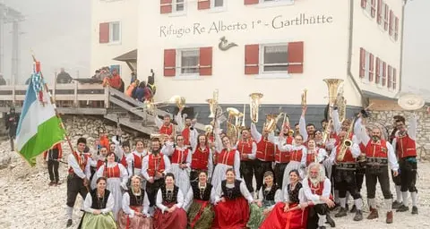 Domani in piazza Duomo la registrazione Rai dei promo “Tutti cantano Sanremo” per il Festival 2026