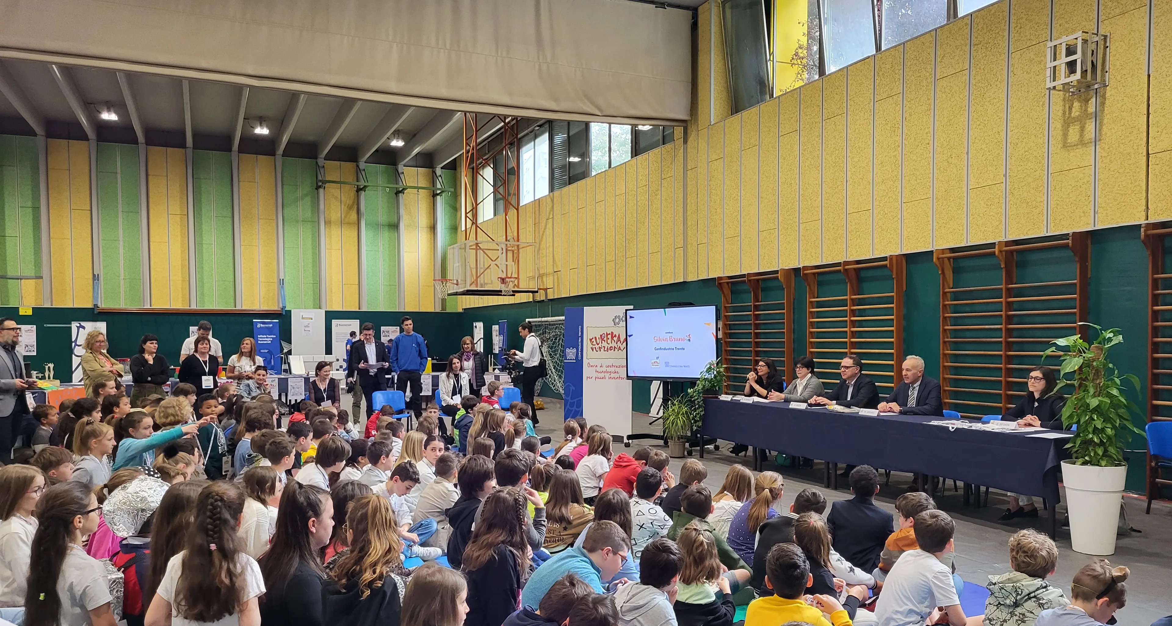 Bambini e ragazzi trentini, che fantastici inventori: alla gara di meccanica Lavis, Borgo e Avio sugli scudi