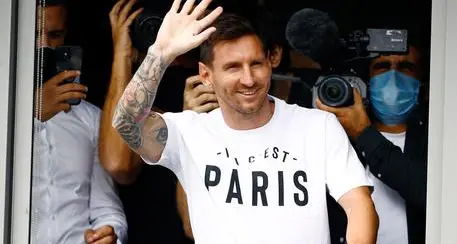 Accordo raggiunto con il Psg, Messi arrivato a Parigi