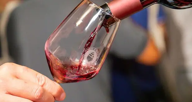Esselunga punta sulla vendita dei vini e distillati online: tra i 1.400 selezionati ci saranno anche quelli trentini