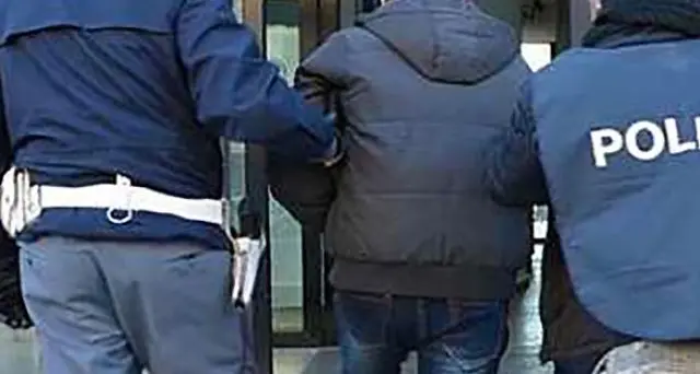 Era ricercato per traffico di droga a Bolzano, tunisino arrestato dopo lo sbarco a Lampedusa
