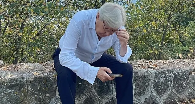 Inchieste, volgarità e incompatibilità, tutti i guai di Vittorio Sgarbi prima delle dimissioni