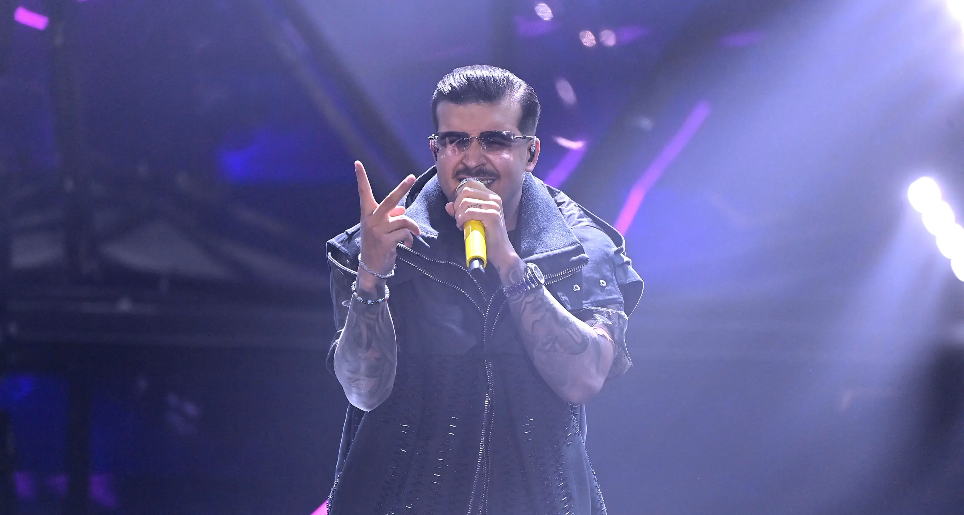 Sanremo, radio e televoto premiano la canzone partenopea di Geolier e quella struggente di Irama