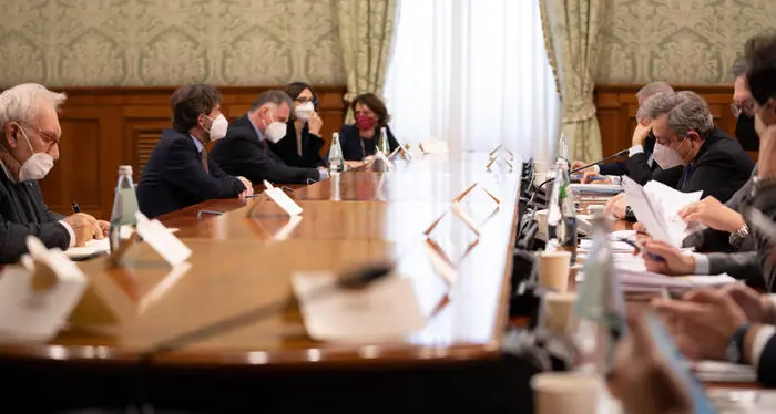 Nuovo decreto: super green pass obbligatorio per lavorare per chi ha più di 50 anni – TUTTE LE MISURE